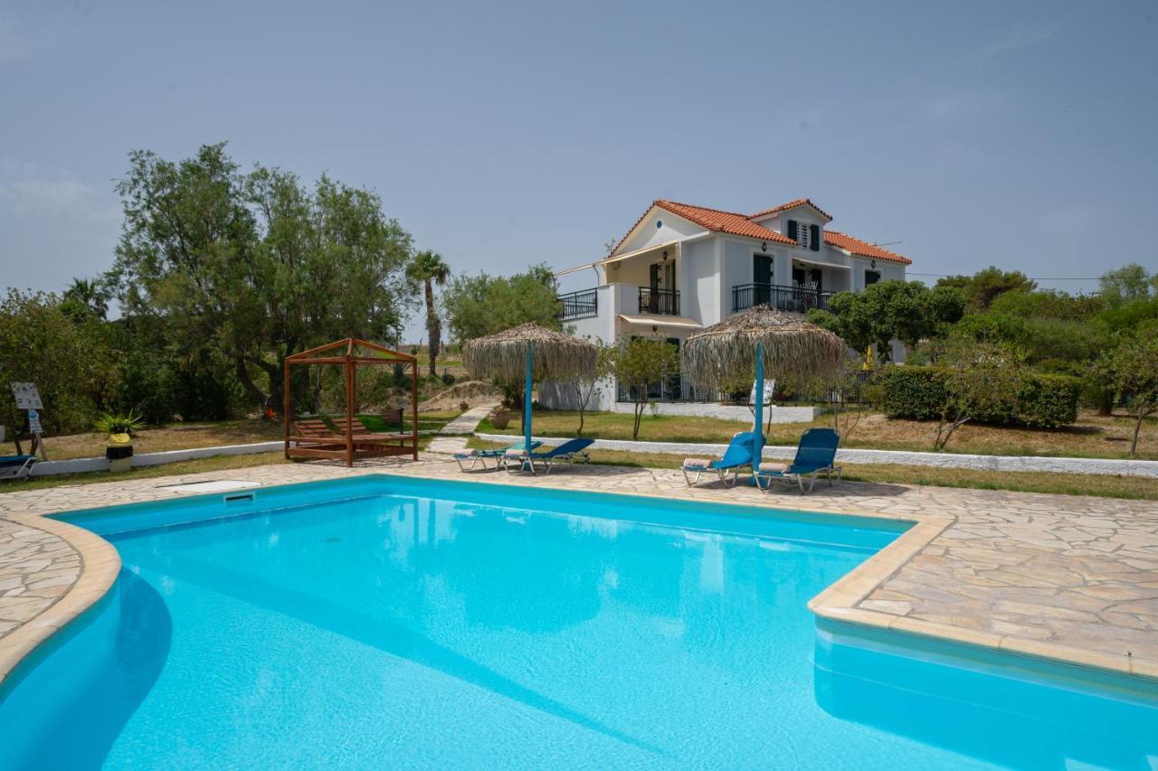XI Village Xi Beach Exterior foto